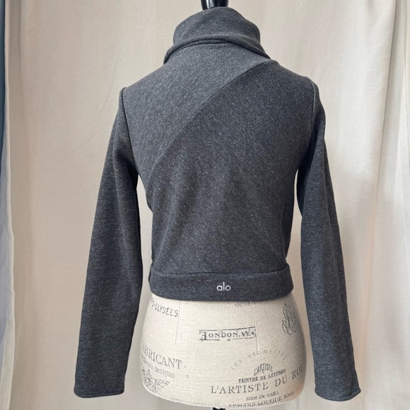ALO yoga Soleil cropped turtleneck XS charcoal fleece - Picture 4 of 9